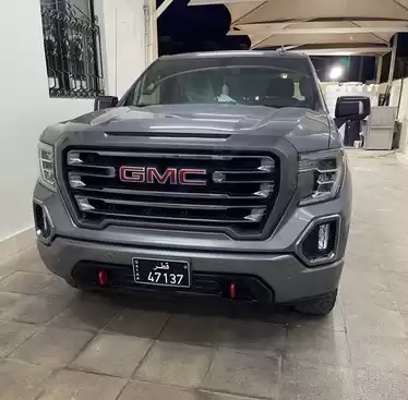 مستعملة GMC Sierra للبيع في الدوحة #5694 - 1  صورة 